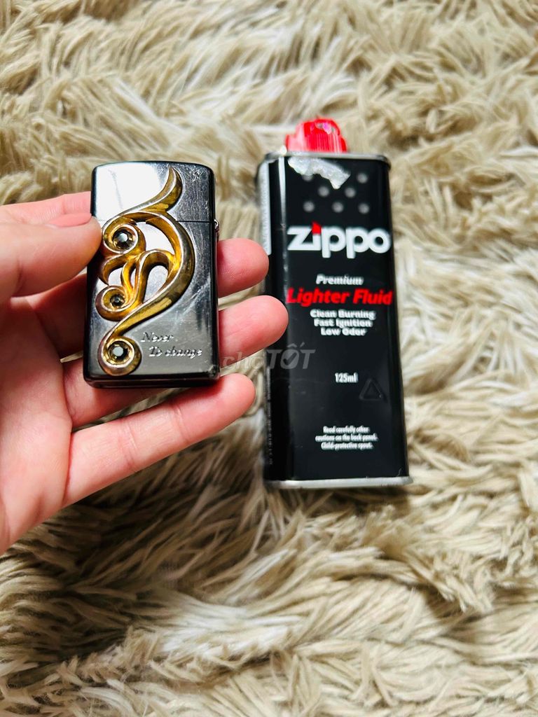 Bật lửa Zippo ko dùng cần pass lại!