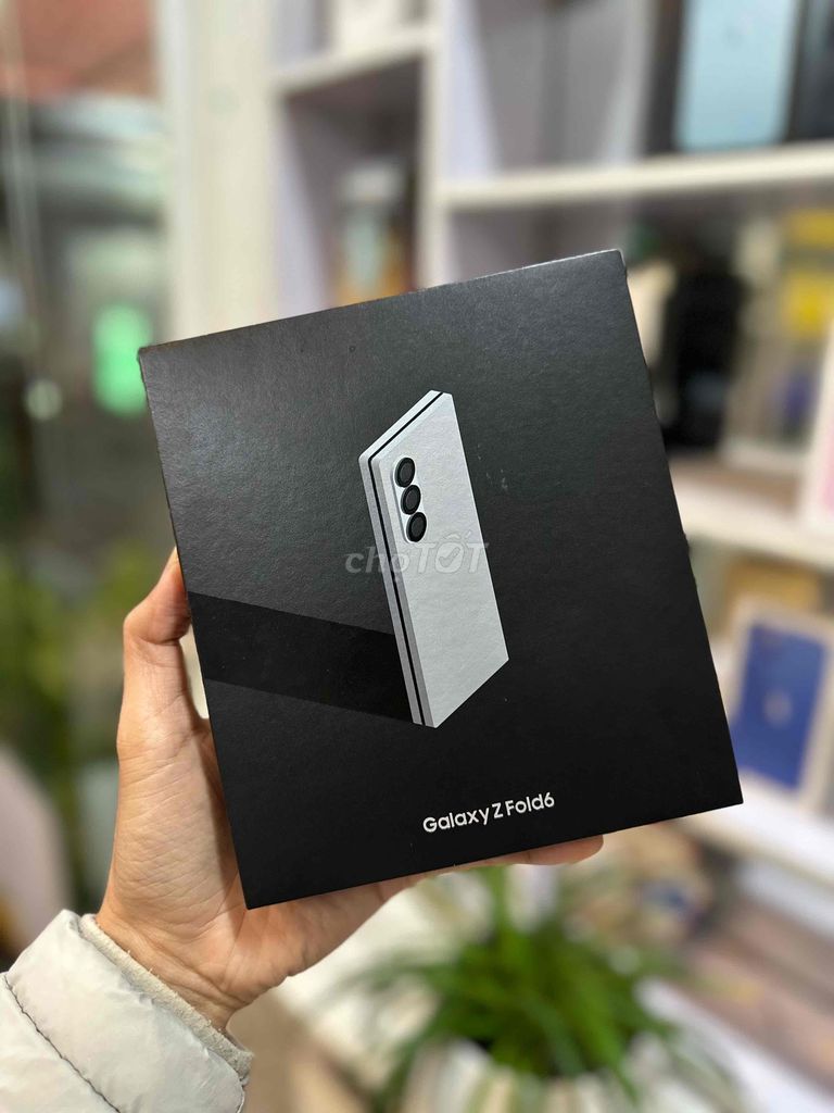 Galaxy Zfold 6 256GB mới nguyên hộp Fptshop