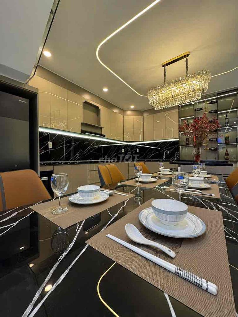 Аренда · 3 комн. · 100 м² · Quận Cẩm Lệ, ул. Đường Quách Thị Trang