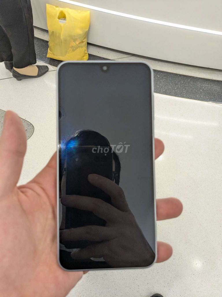 Samsung A17 5G Xám. Mua bán Điện thoại tại Quận 1 Tp Hồ Chí Minh được đăng bởi  Tân hình 1