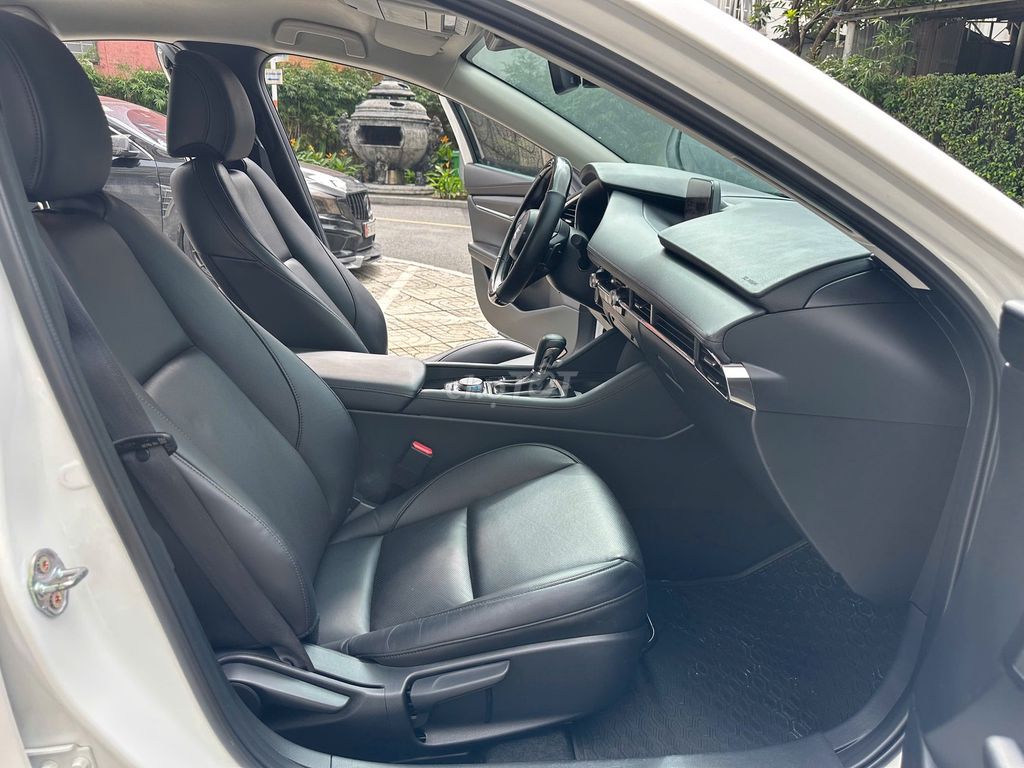 Mazda 3 1.5 Luxury 2023 -30000 km -579tr. Mua bán Ô tô tại Thành phố Dĩ An Bình Dương được đăng bởi Siêu Thị Ô Tô Bình Dương  hình 20