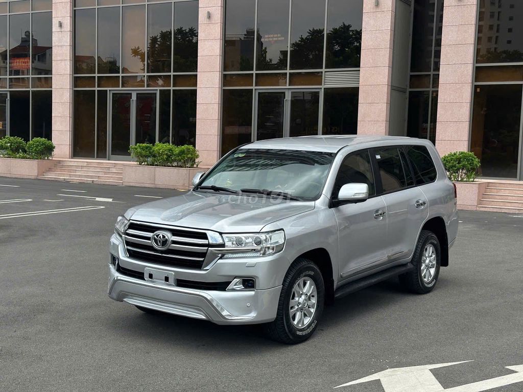 toyota Land Cruiser đơi 2016 nhâp my ban 4.6. Mua bán Ô tô tại Quận Hà Đông Hà Nội được đăng bởi Vinh  hình 2
