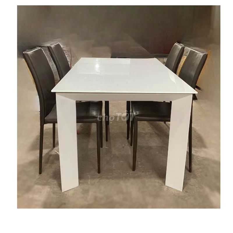 Bộ Bàn Ăn Gỗ MDF, Ghế Da Đã Sử Dụng Còn Mới 90%. Mua bán Bàn ghế tại Huyện Cần Giờ Tp Hồ Chí Minh được đăng bởi Hải Văn Hàng Thanh Lý  hình 1