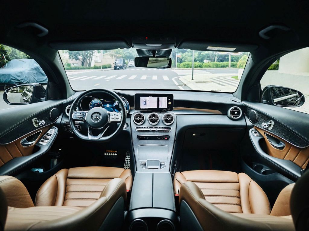 🔺MERCEDES GLC 300 COUPE MODEL 2023 NHẬP ĐEN/NÂU. Mua bán Ô tô tại Quận 7 Tp Hồ Chí Minh được đăng bởi Tung hình 5