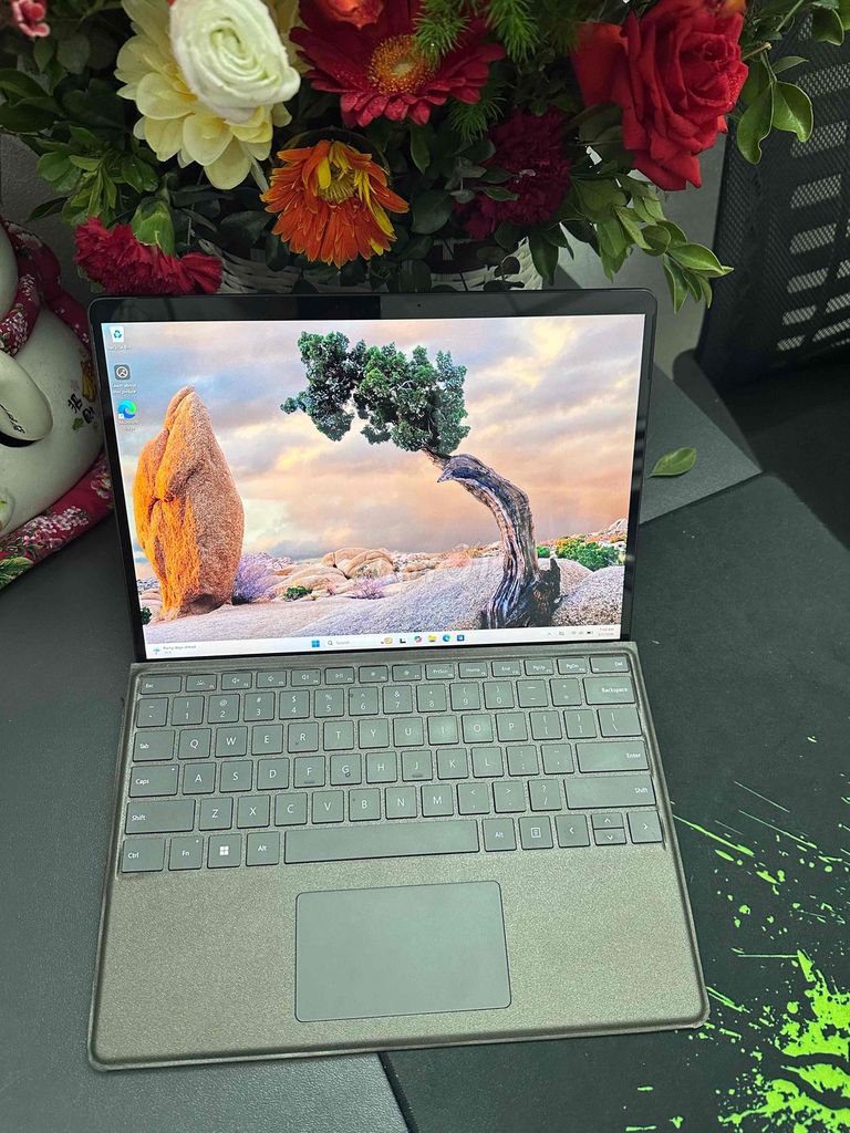 Microsoft Surface Pro 8 i5 16GB/256GB hàng us. Mua bán Máy tính bảng tại Quận Thanh Xuân Hà Nội được đăng bởi Quan Trinh Van hình 1