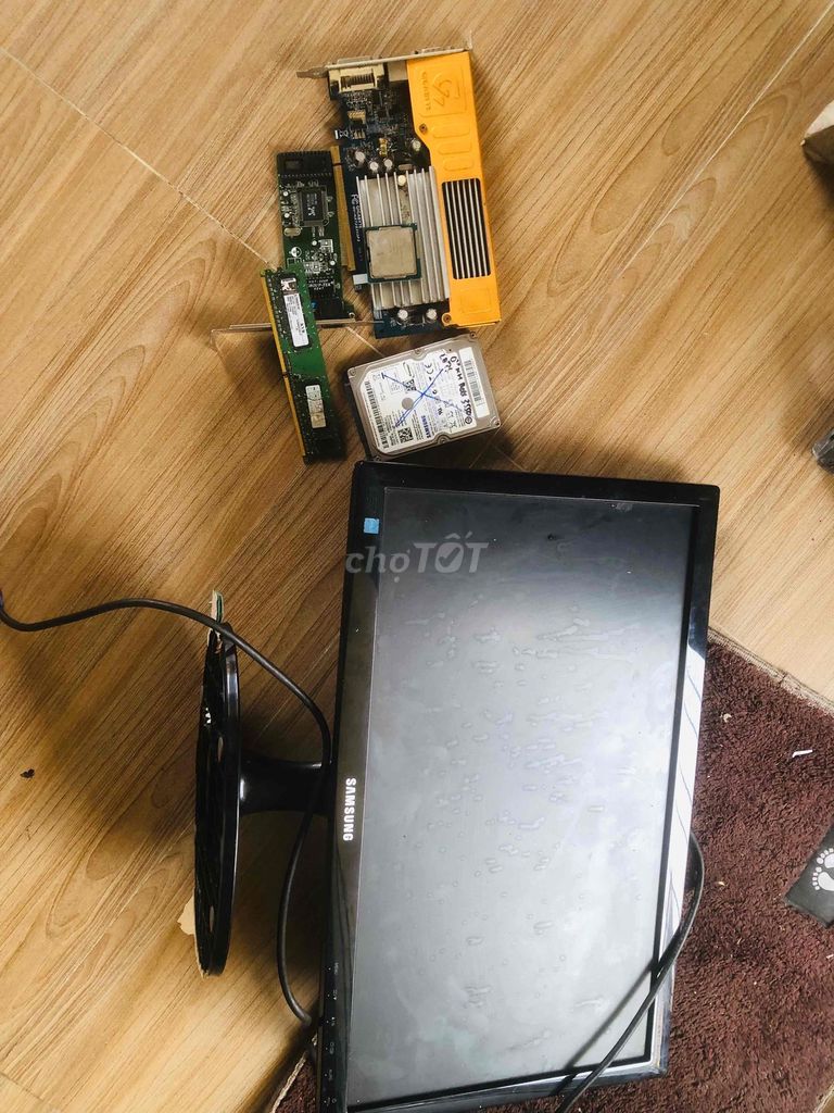 Màn hình Samsung. Mua bán Linh kiện (RAM, Card...) tại Huyện Kiến Thuỵ Hải Phòng được đăng bởi Bùi Đình Long hình 1