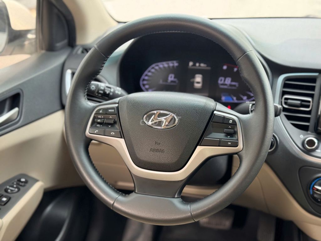 Hyundai Accent 1.4AT 2023 Trắng, 60.000 km. Mua bán Ô tô tại Quận Hà Đông Hà Nội được đăng bởi Nguyễn Minh Hiếu hình 4