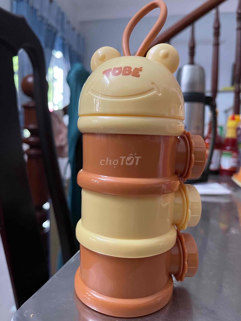 Bình đựng sữa Tobe Nâu, Vàng kem. Mua bán Mẹ và bé tại Quận Hải Châu Đà Nẵng được đăng bởi Thu Ba hình 1