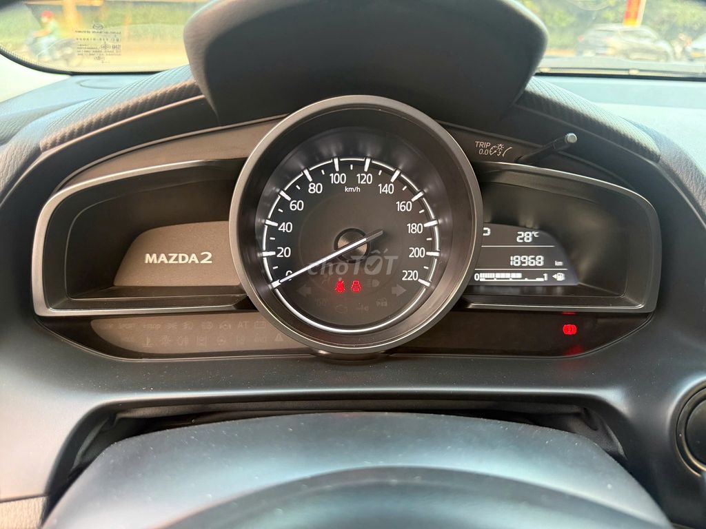 Mazda 2 AT sản xuất 2024, sơn nguyên bản 99%. Mua bán Ô tô tại Quận Long Biên Hà Nội được đăng bởi Long Biên Cars hình 9