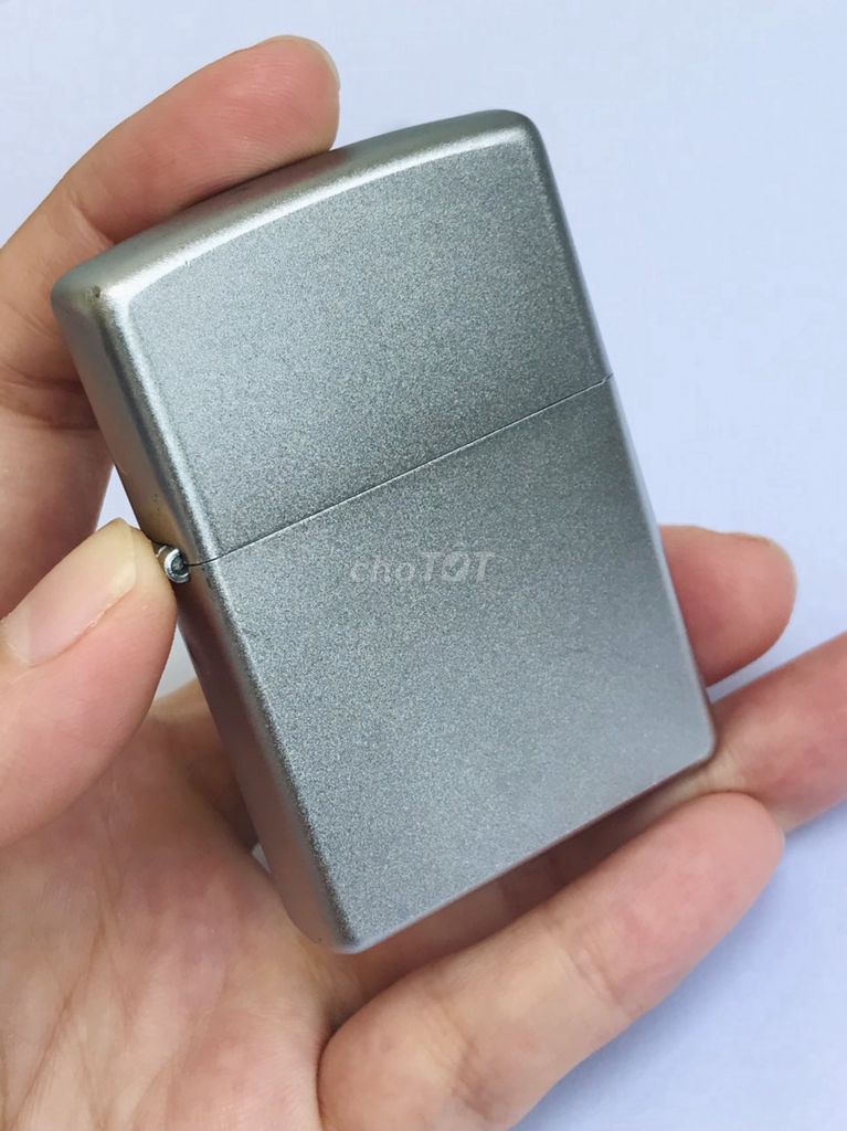 Bật Lửa Zippo Crom 2011 Siêu Đẹp