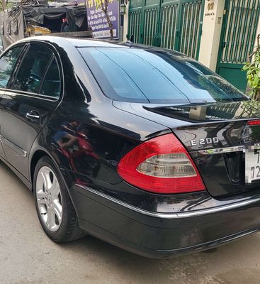 Mercedes-Benz E200 2007