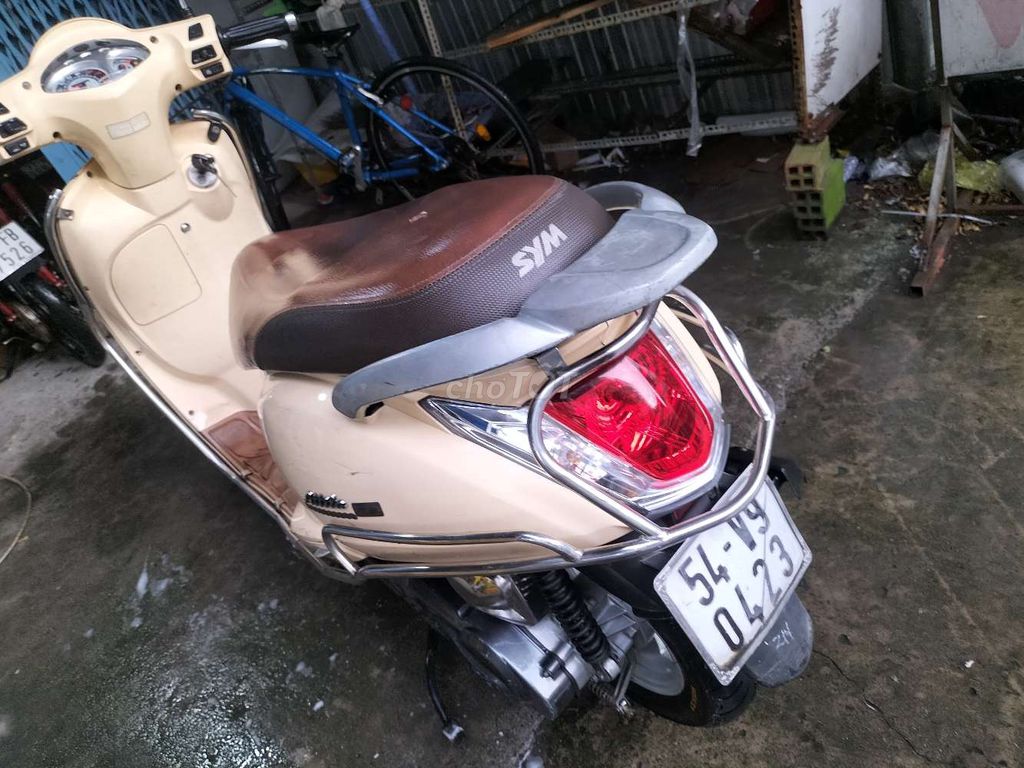 Xe Attila phung xăng điện tử máy êm giấy tờ đầy đủ. Mua bán Xe máy tại Quận Bình Tân Tp Hồ Chí Minh được đăng bởi Ngọc  hình 4