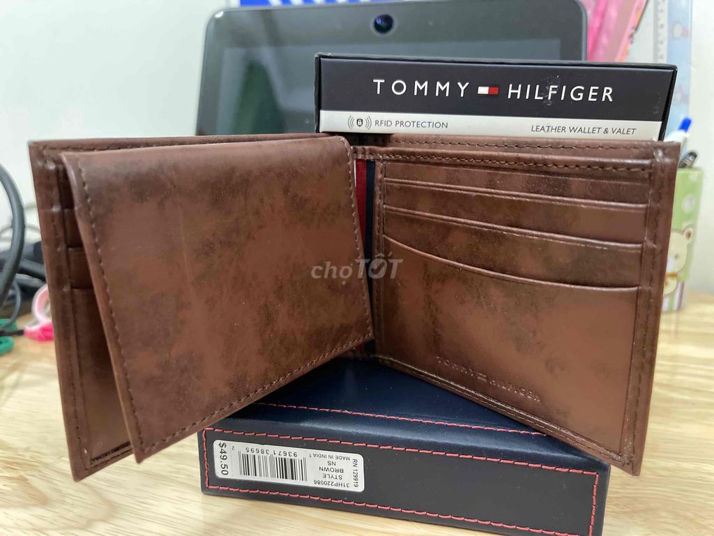 Ví nam Tommy Hilfiger