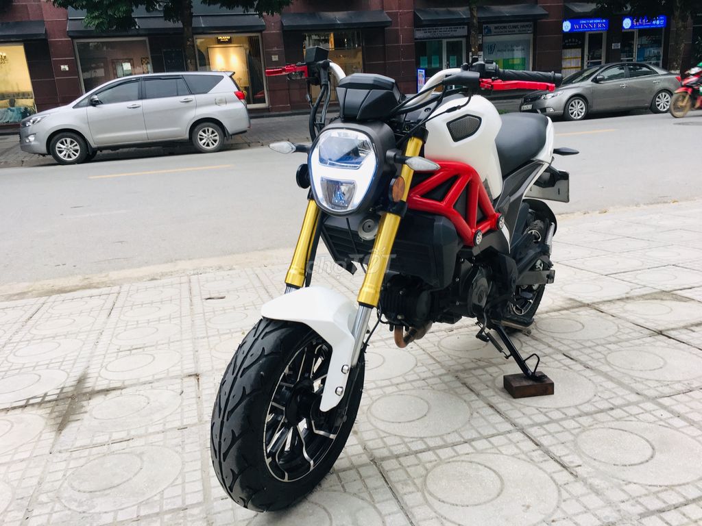 DUCATI MONSTER 110 CHÍNH CHỦ ĐI GIỮ GÌN ĐK 2024. Mua bán Xe máy tại Quận Nam Từ Liêm Hà Nội được đăng bởi Lê Duy Anh hình 4