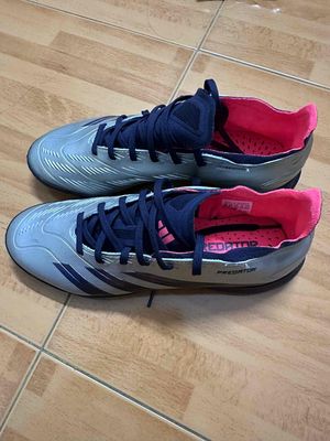 Bán giày das predator (Auth- size 42,5). Mua bán Giày dép tại Quận Nam Từ Liêm Hà Nội được đăng bởi Van Tai