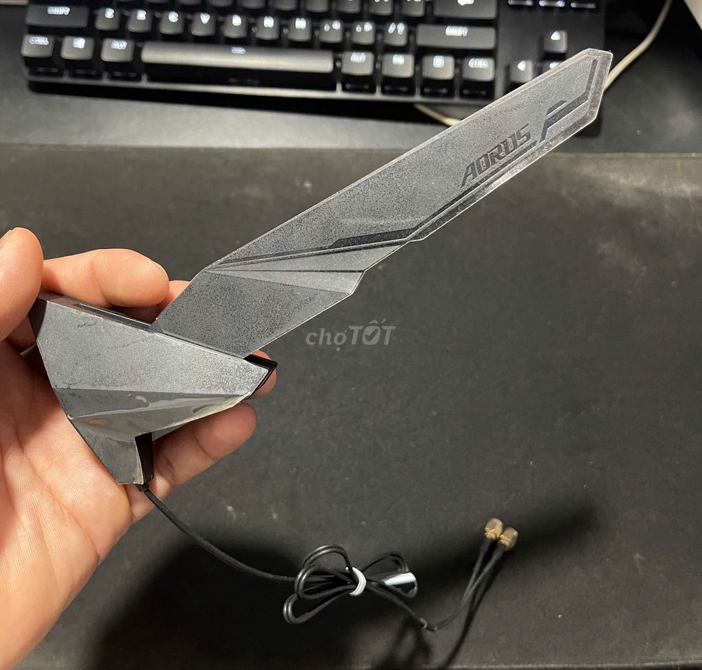 Anten wifi + bluetooth  Giga AORUS zin theo main. Mua bán Phụ kiện (Màn hình, Chuột...) tại Quận Hà Đông Hà Nội được đăng bởi Hoàng Nguyễn hình 1