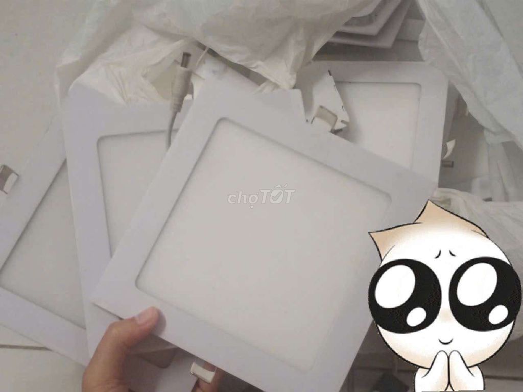 Đèn ốp trần Kim loại Trắng 12W. Mua bán Đèn tại Huyện Hóc Môn Tp Hồ Chí Minh được đăng bởi khả Hân  hình 1