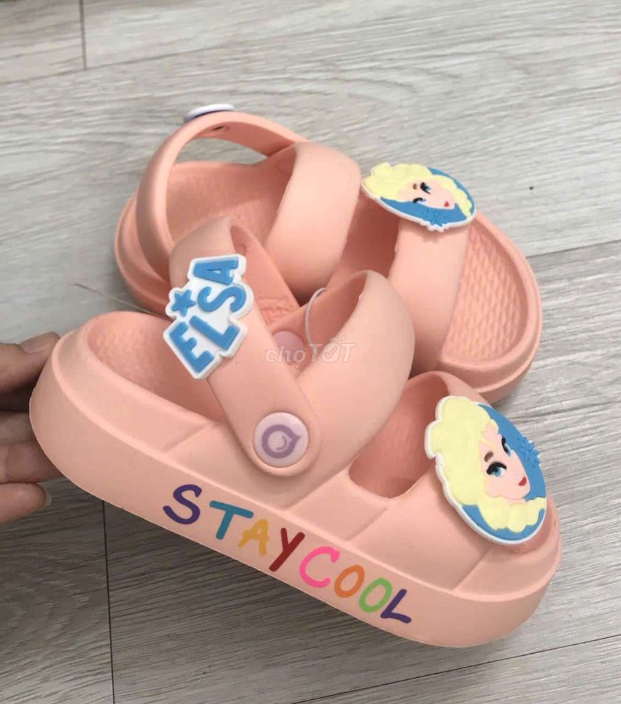 Dép Crocs Hồng Size 26-35. Mua bán Giày dép tại Huyện Thanh Trì Hà Nội được đăng bởi Nguyễn Thị Hồng Chiêm hình 1