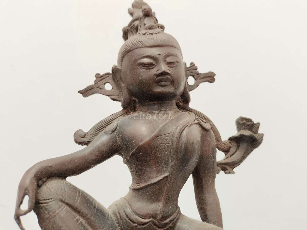 2 pho tượng Phật Mật Tông