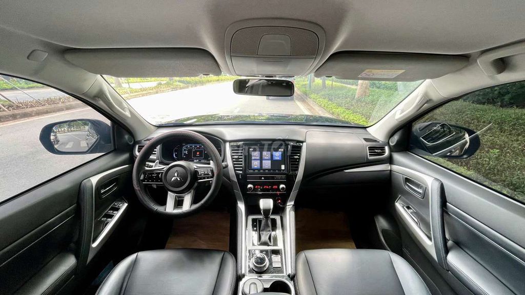 Pajero Sport 3.0 V6 máy xăng cao cấp nhất. Mua bán Ô tô tại Quận Bắc Từ Liêm Hà Nội được đăng bởi Trung Auto 26 Phạm Văn Đồng hình 6