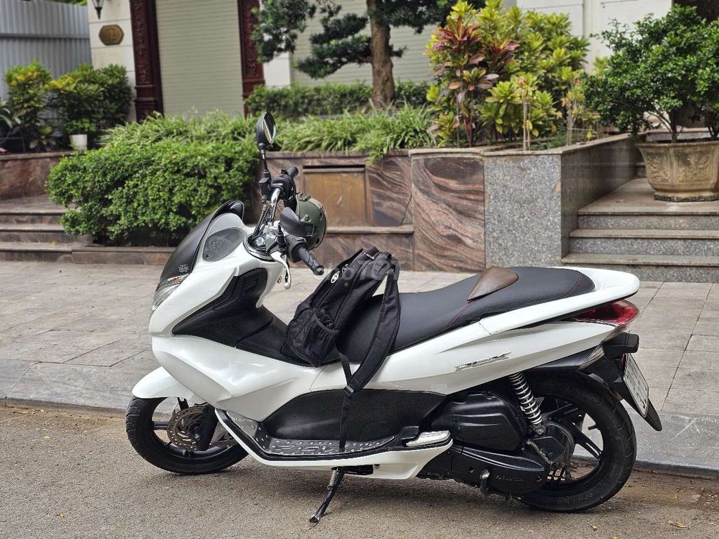 PCX máy Thái xịn còn zin và đẹp. Mua bán Xe máy tại Quận Cầu Giấy Hà Nội được đăng bởi Lê Minh hình 3