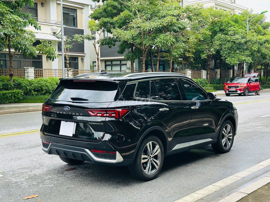 Ford Territory 2025 Titanium X 1.5 AT - 4600 km. Mua bán Ô tô tại Quận Cầu Giấy Hà Nội được đăng bởi Hùng Eco Auto hình 8