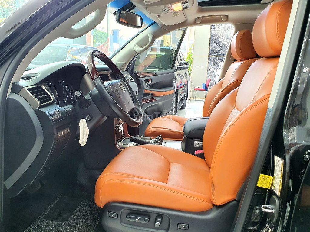 Lexus LX 2014 570 - 110000 km. Mua bán Ô tô tại Quận Bắc Từ Liêm Hà Nội được đăng bởi Tiến Tiến hình 4