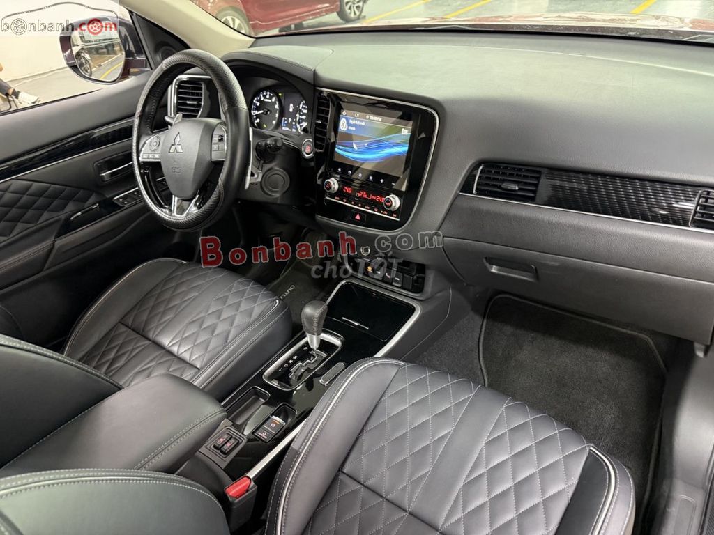 Mitsubishi Outlander Premium 2.0 CVT 2022 - 775Tr. Mua bán Ô tô tại Thành phố Thủ Đức Tp Hồ Chí Minh được đăng bởi Nguyễn Kiều Diễm  hình 6