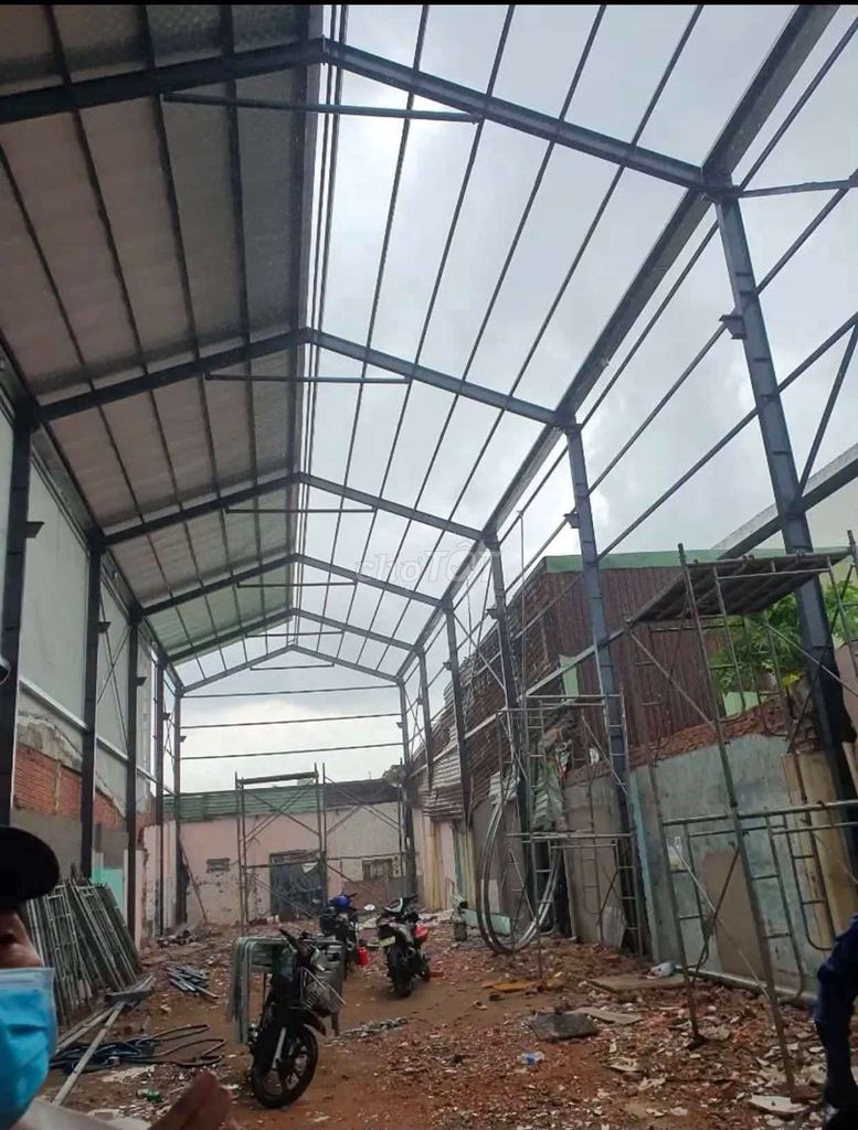 Thợ hàn/ thợ sắt nhận làm mái tôn TP.HCM. Dịch vụ tại Thành phố Thuận An Bình Dương được đăng bởi Thợ Sắt  hình 1