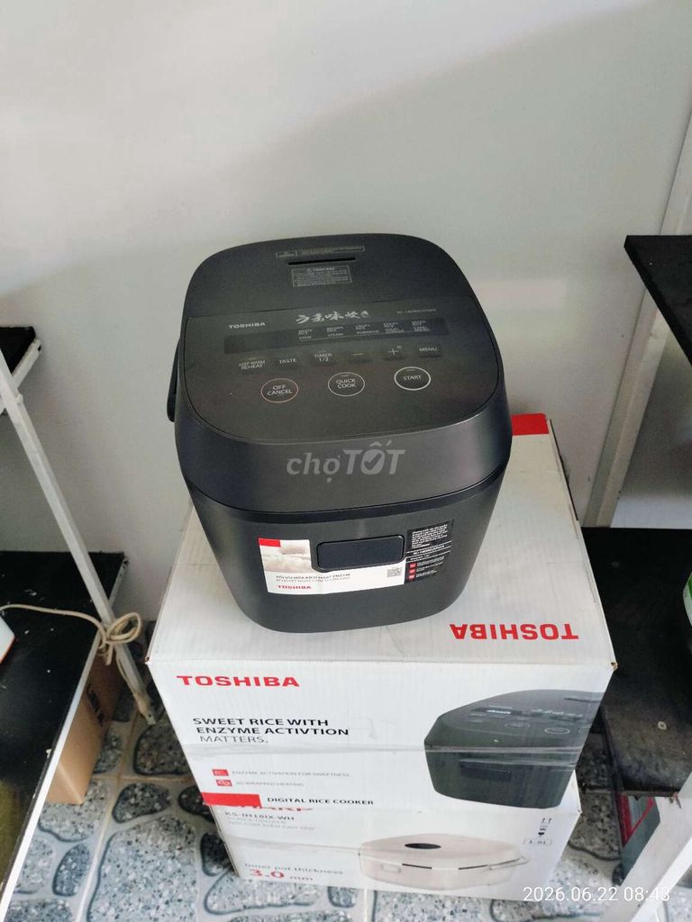 Nồi cơm điện tử Toshiba KS-1818X WH Đen. Mua bán Bếp, lò, đồ điện nhà bếp tại Quận Cẩm Lệ Đà Nẵng được đăng bởi Điện Máy Thái Hiền hình 1
