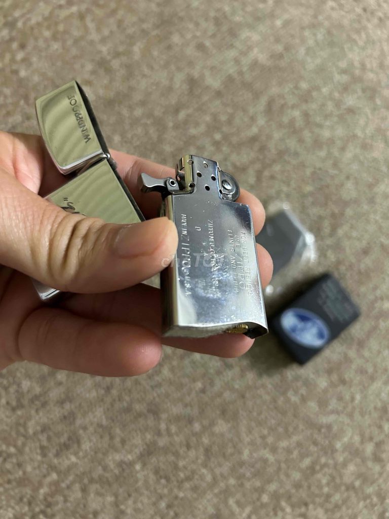 3 chiếc zippo thanh lý