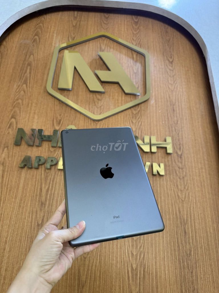 Apple iPad Gen 9 64GB Đen Đã sử dụng. Mua bán Máy tính bảng tại Quận Gò Vấp Tp Hồ Chí Minh được đăng bởi Nguyễn Thị Thu Hiền hình 1