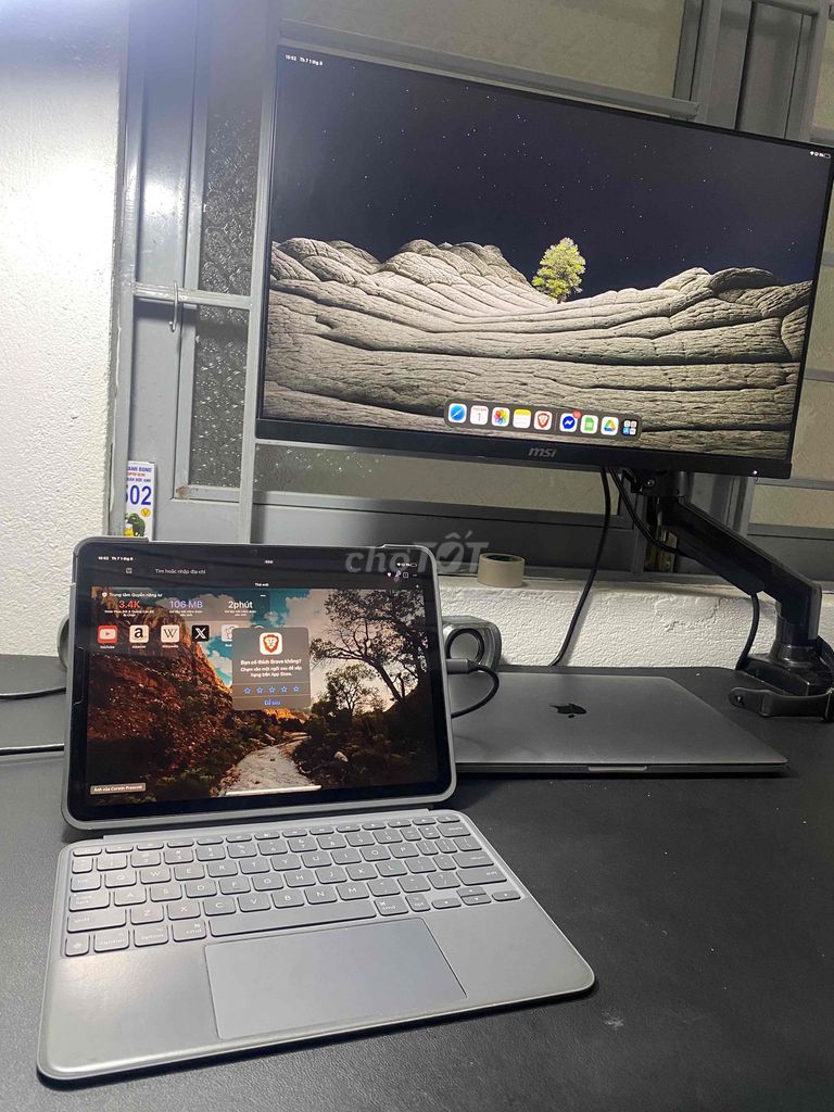 Apple iPad Air 5 (M1) Xám Bàn phím Logitech. Mua bán Máy tính bảng tại Quận Hải Châu Đà Nẵng được đăng bởi Huy Le hình 1