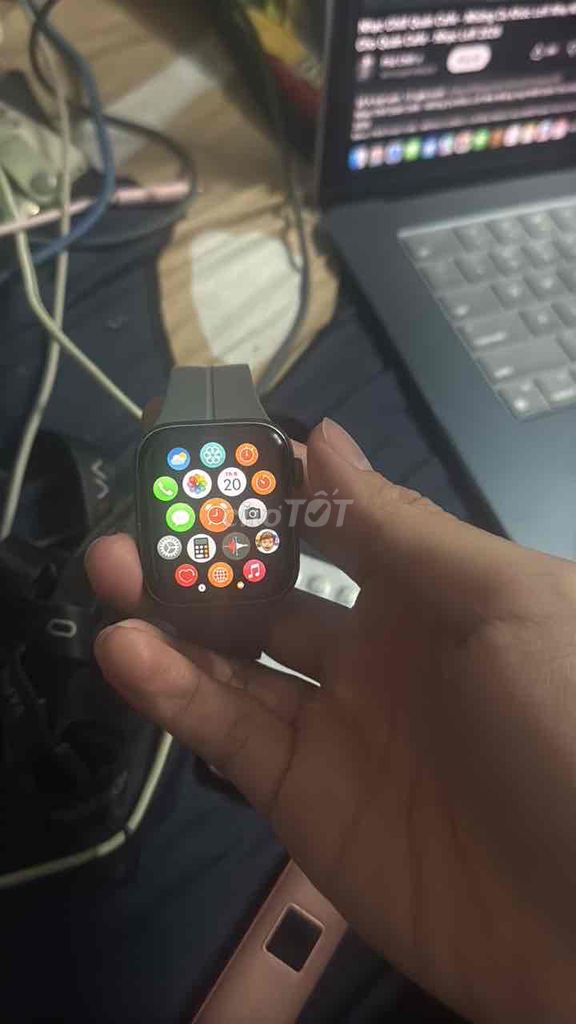 Apple Watch SE Nike Xám. Mua bán Thiết bị đeo thông minh tại Quận 4 Tp Hồ Chí Minh được đăng bởi Kha minh Tran hình 1