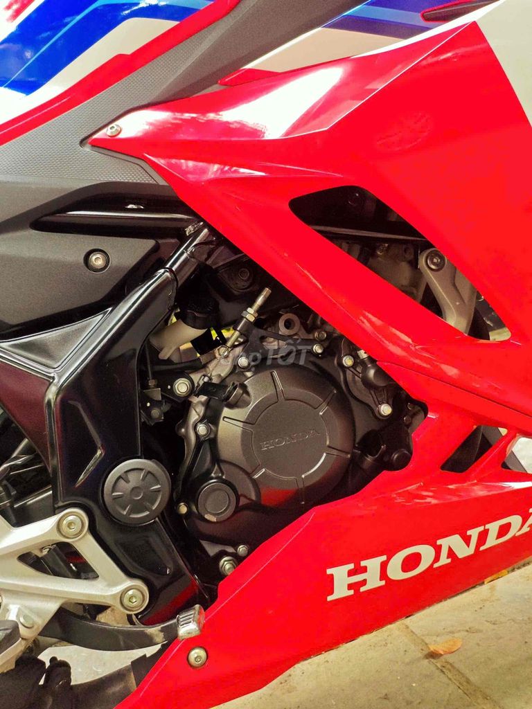 HONDA CBR 150 ABS FI cuối chót  xe lướt mới pkl. Mua bán Xe máy tại Quận Cầu Giấy Hà Nội được đăng bởi Tong motor xe may hình 8