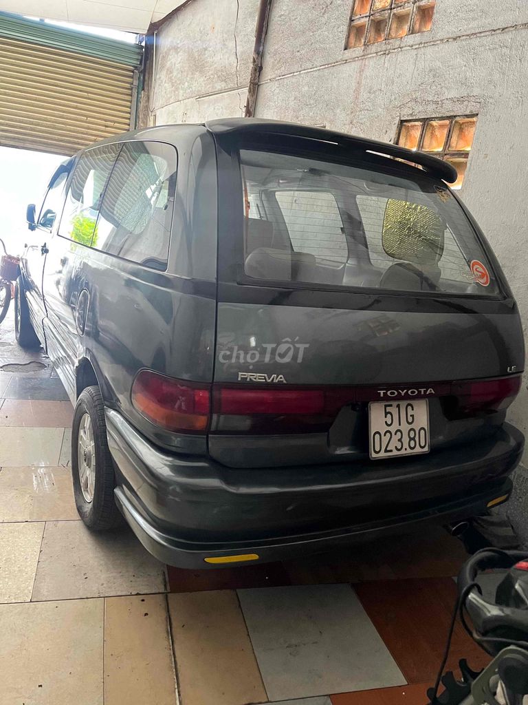 Toyota Previa 1991 photo 2