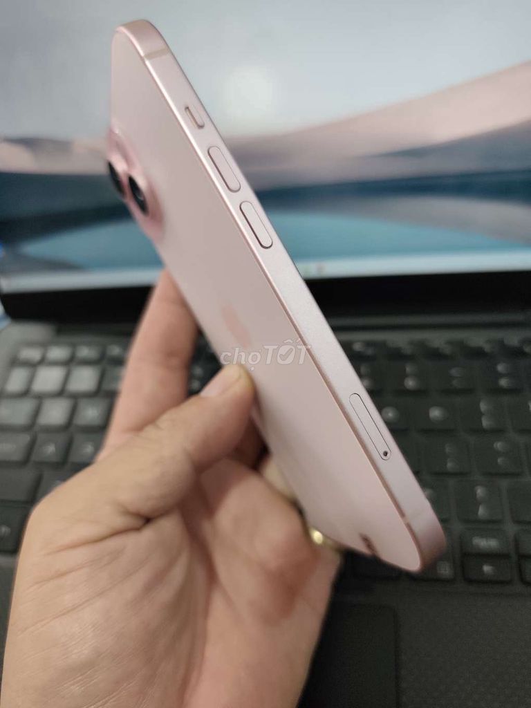 iPhone 15 Thường 256GB Hồng Quốc tế. Mua bán Điện thoại tại Quận Bình Thạnh Tp Hồ Chí Minh được đăng bởi Hoàng Giang hình 1