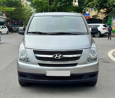 Hyundai Grand Starex 2013 Van 6 chỗ số sàn xăng. Mua bán Ô tô tại Quận Cầu Giấy Hà Nội được đăng bởi Tô Văn Tiến