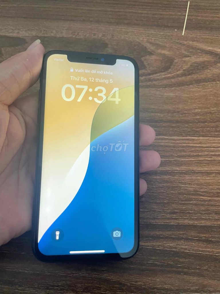 Apple iPhone XS 64GB Đen. Mua bán Điện thoại tại Quận Cầu Giấy Hà Nội được đăng bởi Lương Minh Trang hình 1