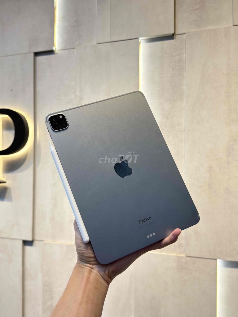 🔥 iPad Pro 2020 128GB Xám + Pencil 2 🔥. Mua bán Máy tính bảng tại Quận Thanh Khê Đà Nẵng được đăng bởi Nguyễn Văn Tâm hình 1