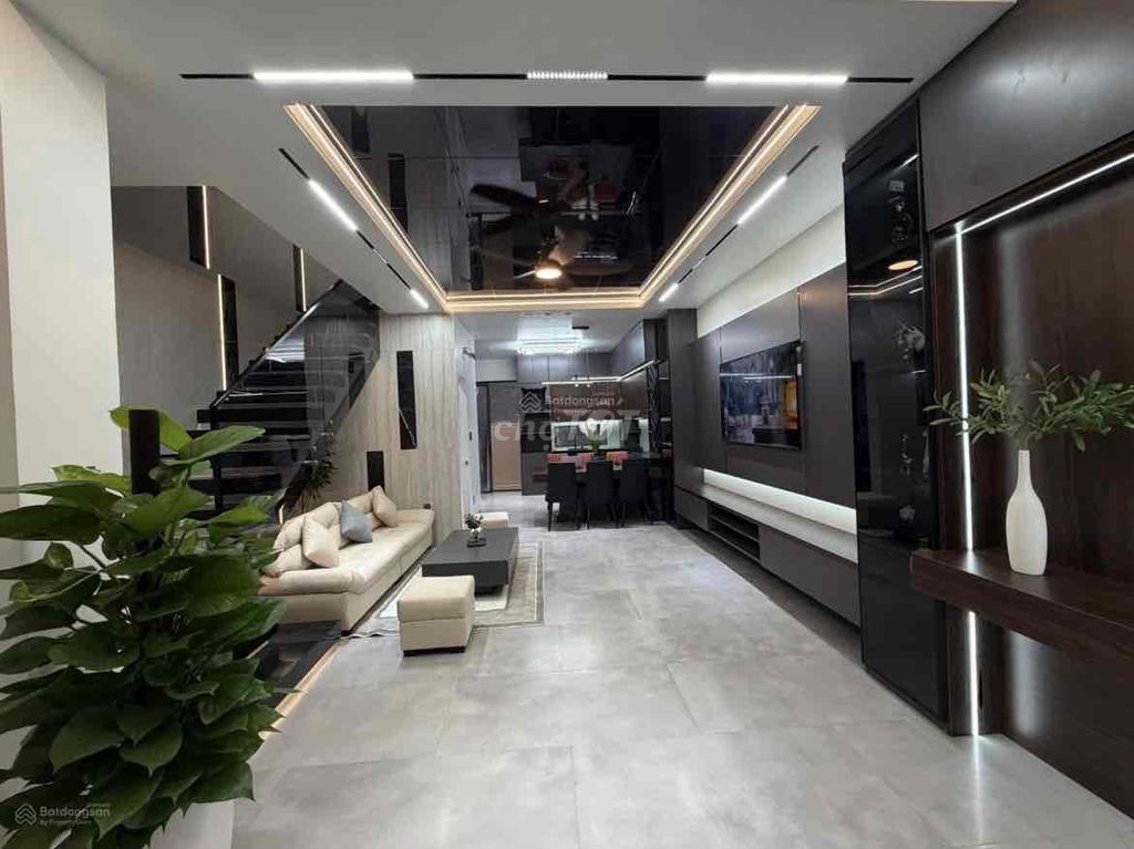 Nhà Đẹp Full Nội Thất Cao Cấp Quận 10 61M2 Nhang 5m2 4 Tầng - 14 Tỷ 3