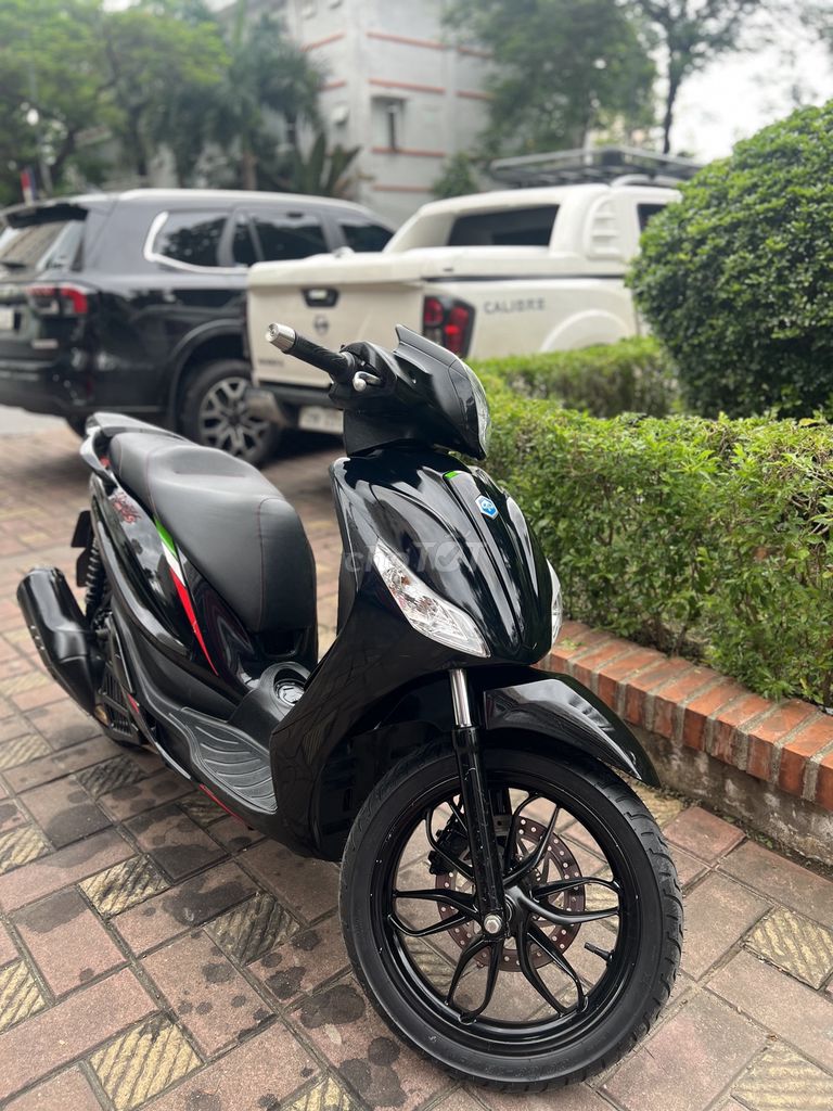 Chính chủ: Cần bán xe Piaggio Medley 125cc