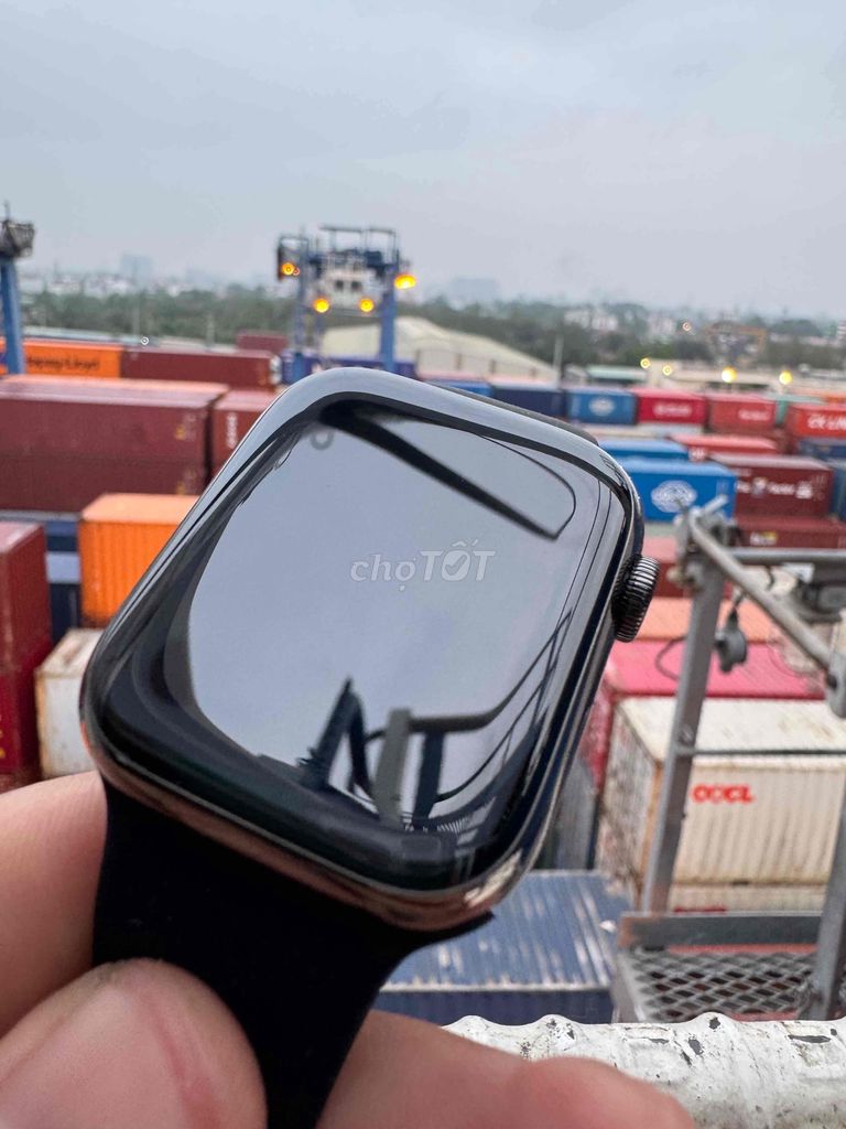 Apple Watch seri 8 45mm Thép Đen / pin 91%