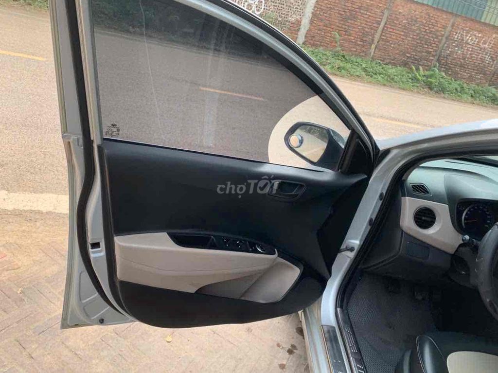 Hyundai Grand i10 2014 1.0 MT - 120000 km. Mua bán Ô tô tại Huyện Đông Anh Hà Nội được đăng bởi Quyết Ka hình 9