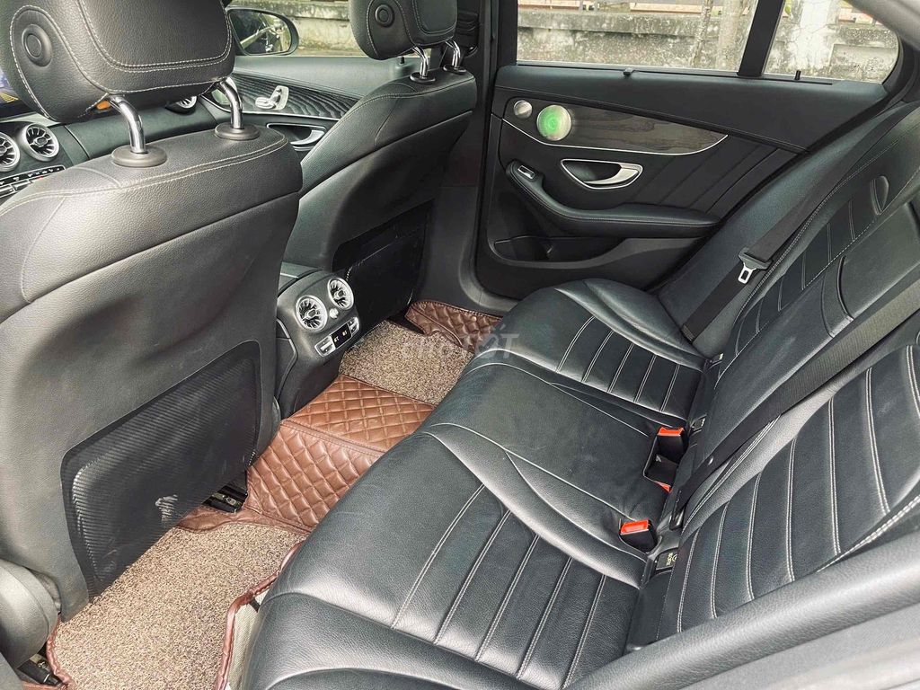 Mercedes Benz C Class 2015 C250 AMG - 80000 km. Mua bán Ô tô tại Quận Bình Thạnh Tp Hồ Chí Minh được đăng bởi kim hạo thiên hình 9