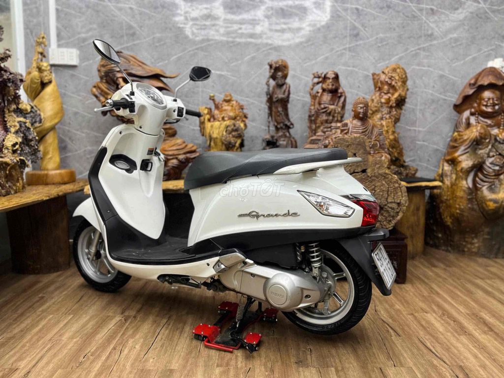 👉Grande chính chủ biển SG máy móc zin êm. Mua bán Xe máy tại Quận 7 Tp Hồ Chí Minh được đăng bởi Xe Cũ Hiếu CT hình 9