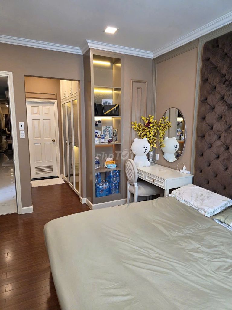 Продается квартира BELLEZA 2pn2wc 88м2, первый этаж, средний этаж. Цена продажи: 4 миллиарда долларов, РОЗОВАЯ КНИГА
