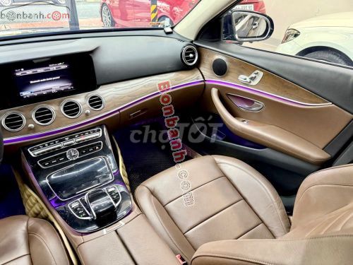 Mercedes Benz E class E200 2017. Mua bán Ô tô tại Quận Đống Đa Hà Nội được đăng bởi Bảo Ngân Hưng hình 4