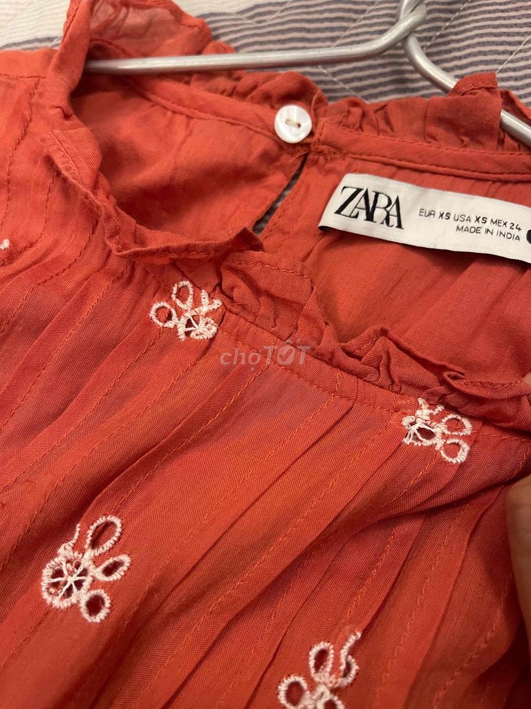 Váy Zara đỏ cam, size XS, 100% cotton. Mua bán Quần áo tại Huyện Thuỷ Nguyên Hải Phòng được đăng bởi Hoàng Yến hình 3