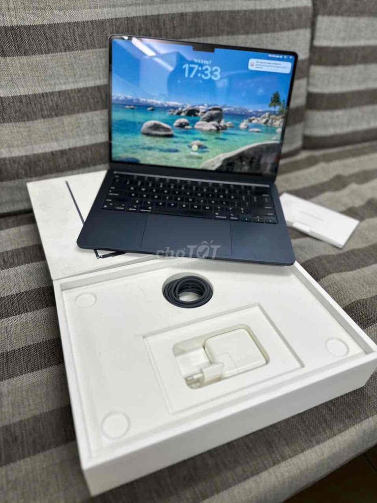 Apple Macbook Air M2 Xanh 256GB Việt Nam fullbox. Mua bán Laptop tại Quận 7 Tp Hồ Chí Minh được đăng bởi mrlao hình 1